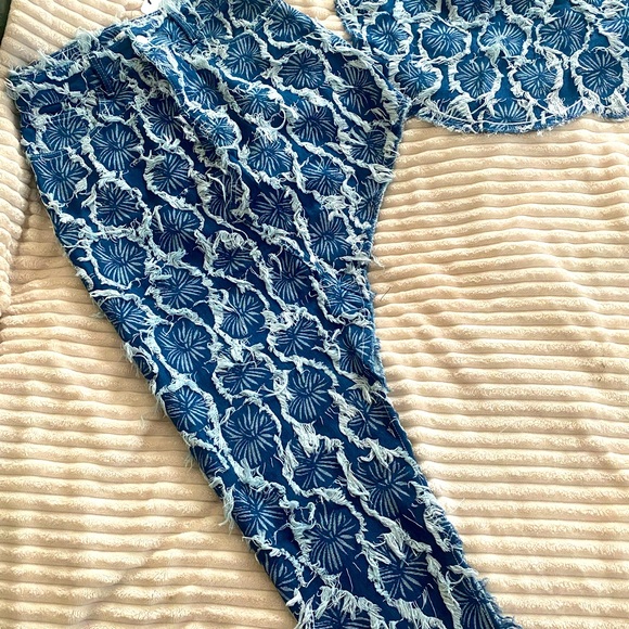 Brand New - Medium Wash Denim Set - Picture 5 of 7